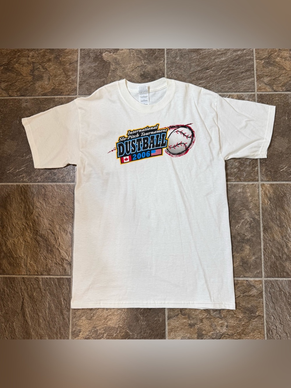 Vintage 2006 Dustball Intl Slo-Pitch Softball Tournament White Graphic Tee Med.